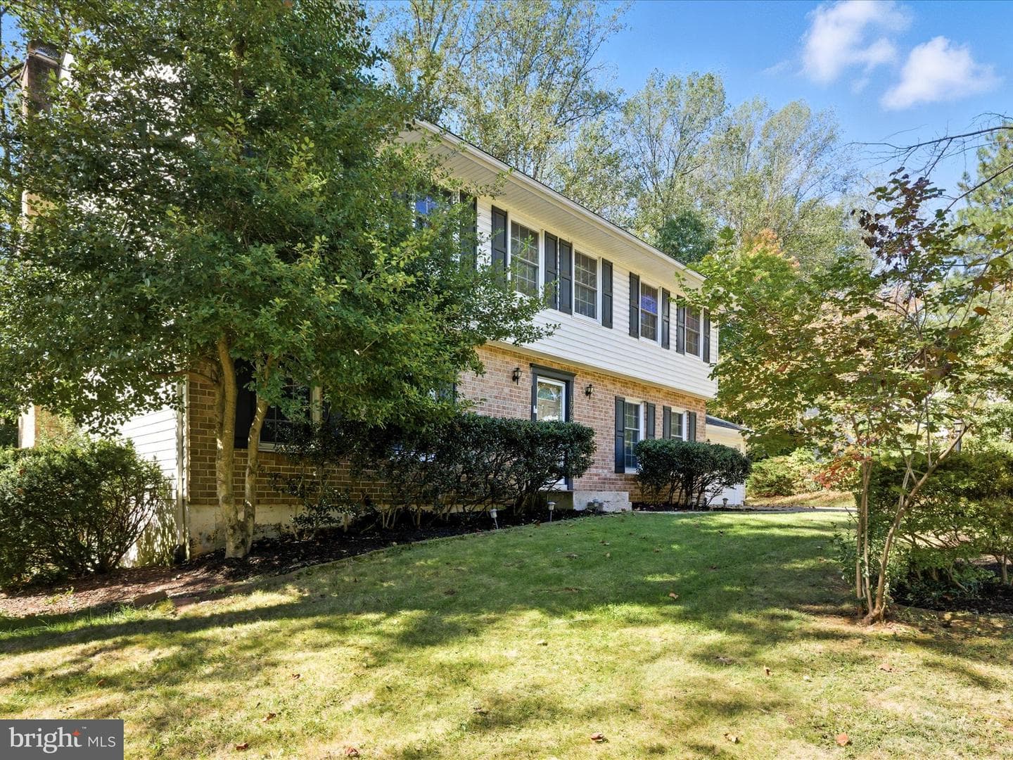 15084 Greenmount Drive photo 2