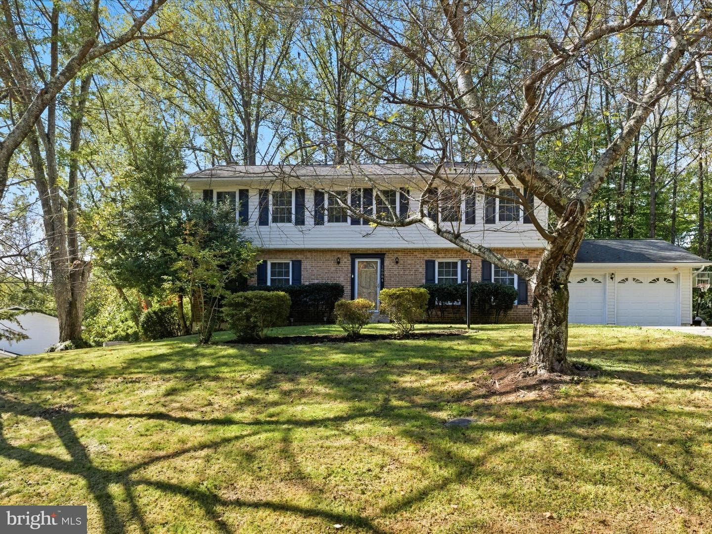 15084 Greenmount Drive photo 3