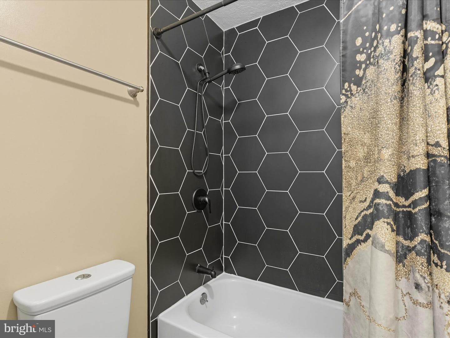 15084 Greenmount Drive photo 30
