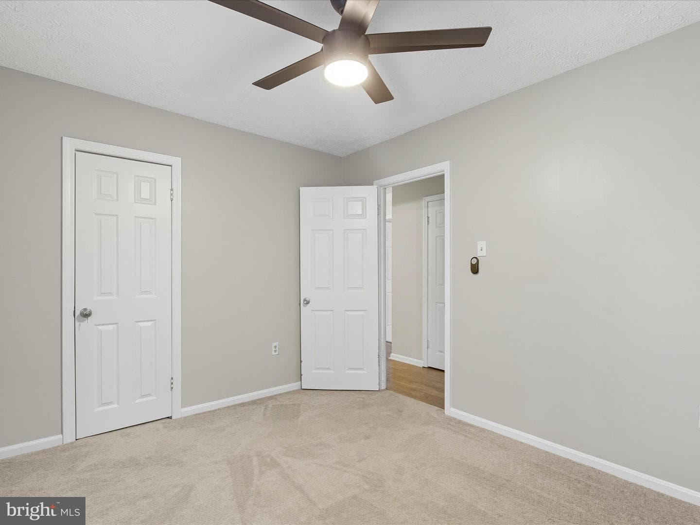 15084 Greenmount Drive photo 32