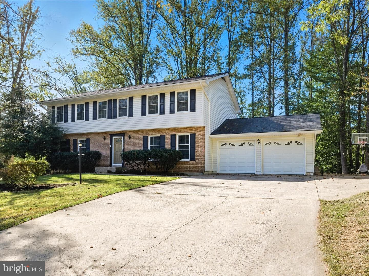 15084 Greenmount Drive photo 4