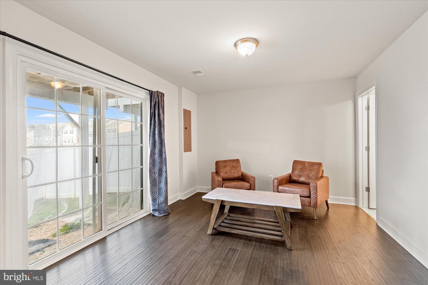 8678 Underhill Lane photo 25