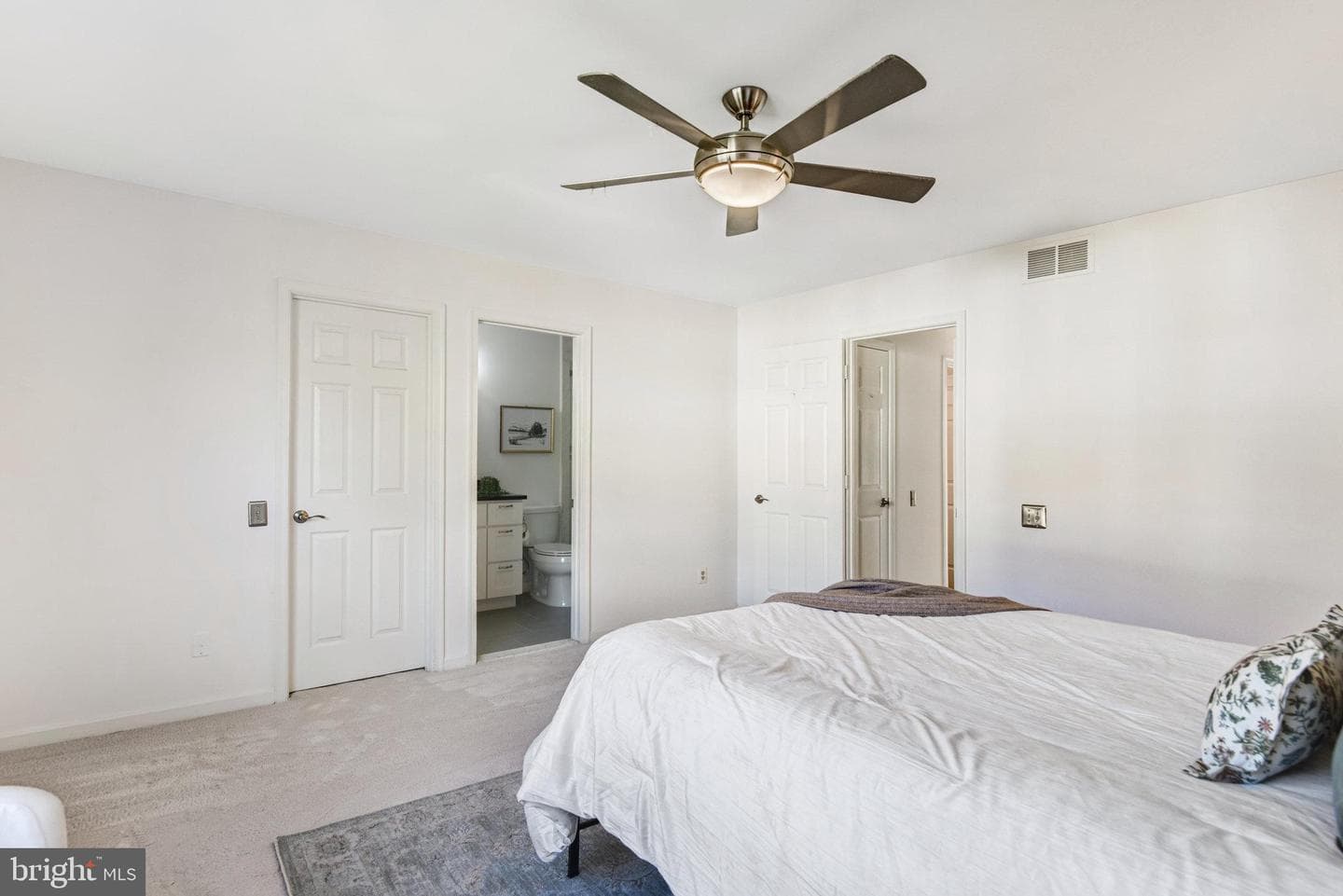 7937 Rebel Walk Drive photo 20