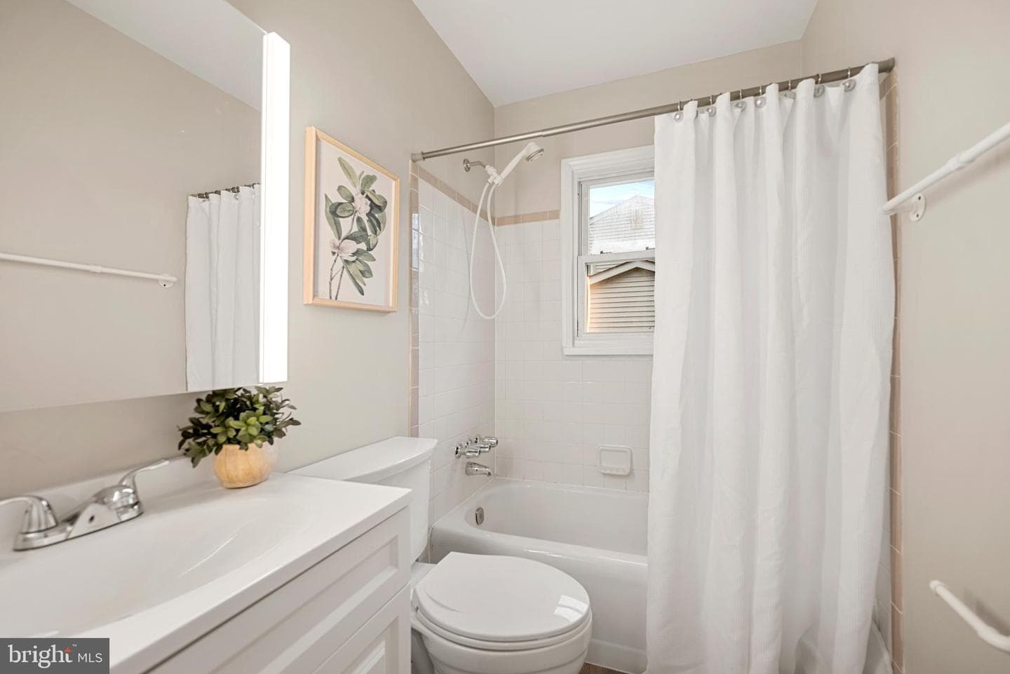 1259 Columbia Road photo 20
