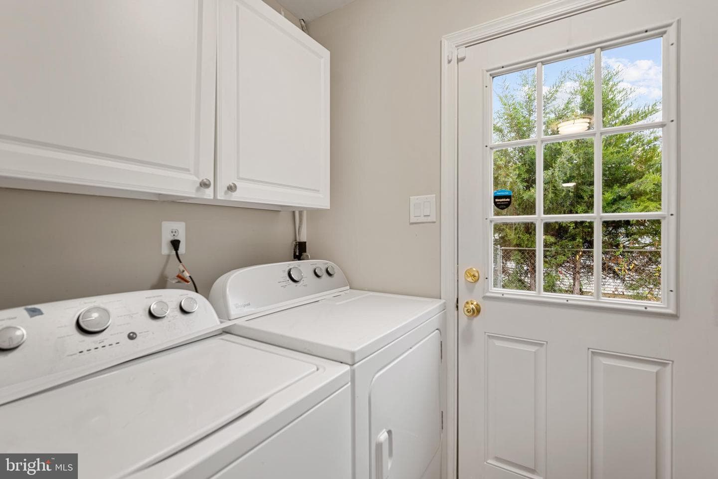 1259 Columbia Road photo 23
