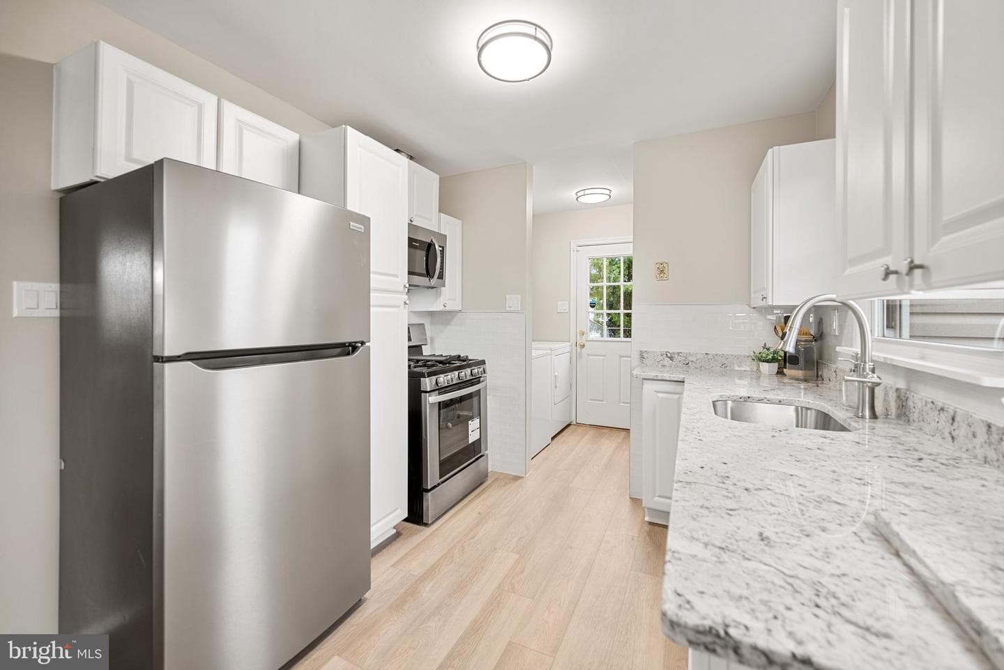 1259 Columbia Road photo 5