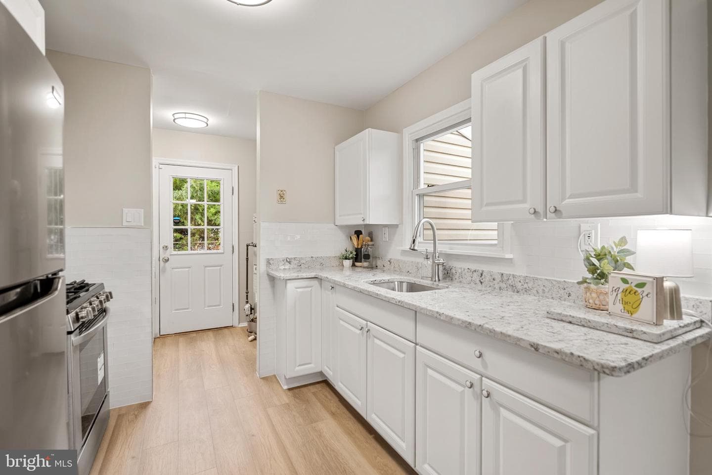 1259 Columbia Road photo 7