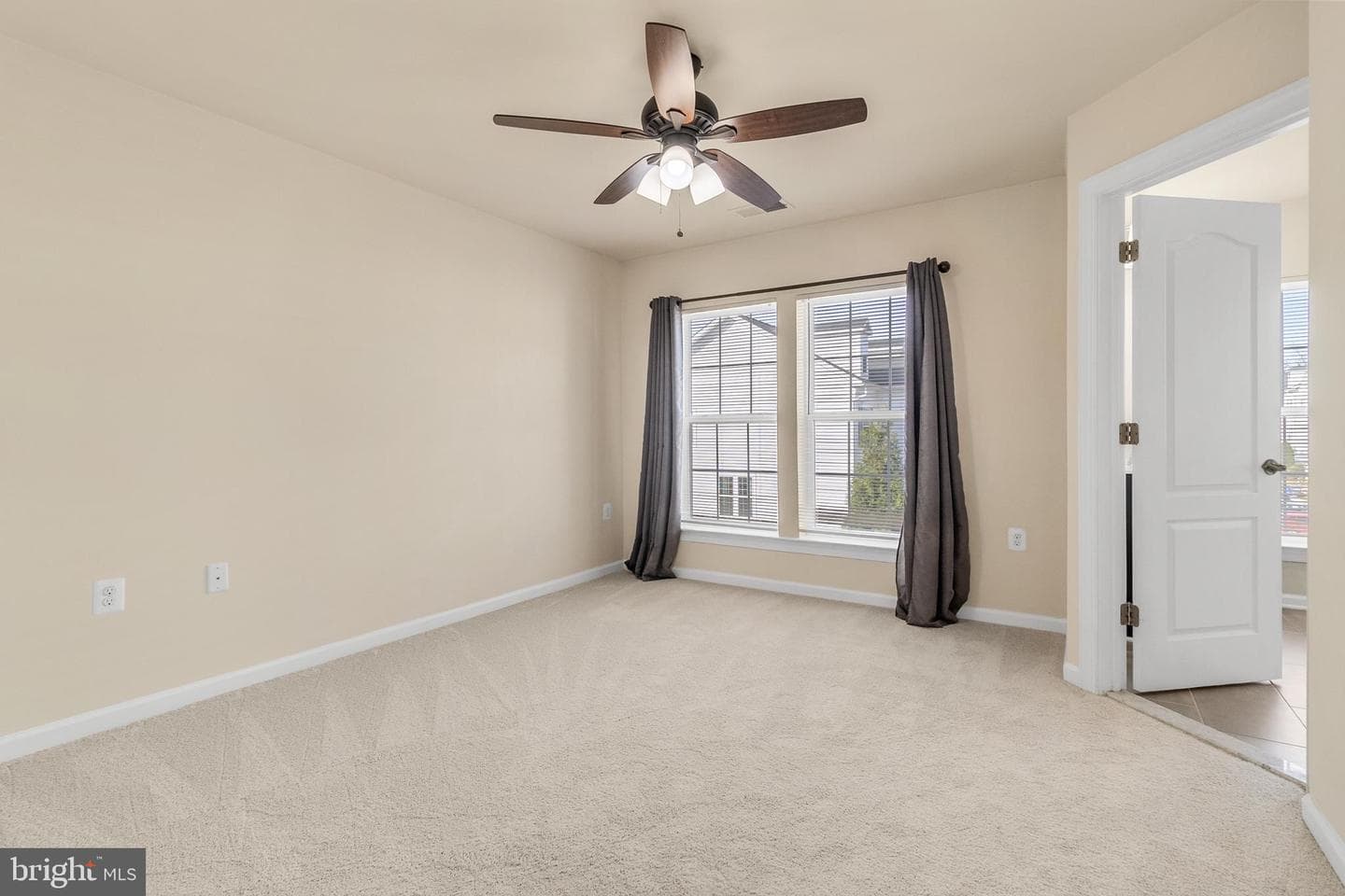 7394 Riding Meadow Way photo 18