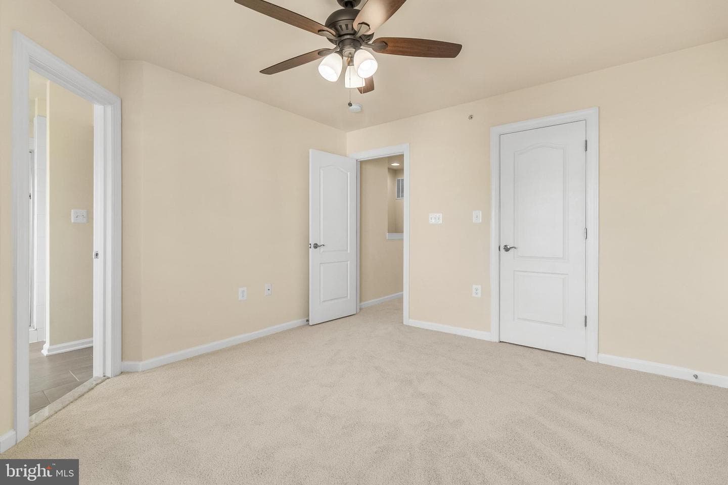 7394 Riding Meadow Way photo 19