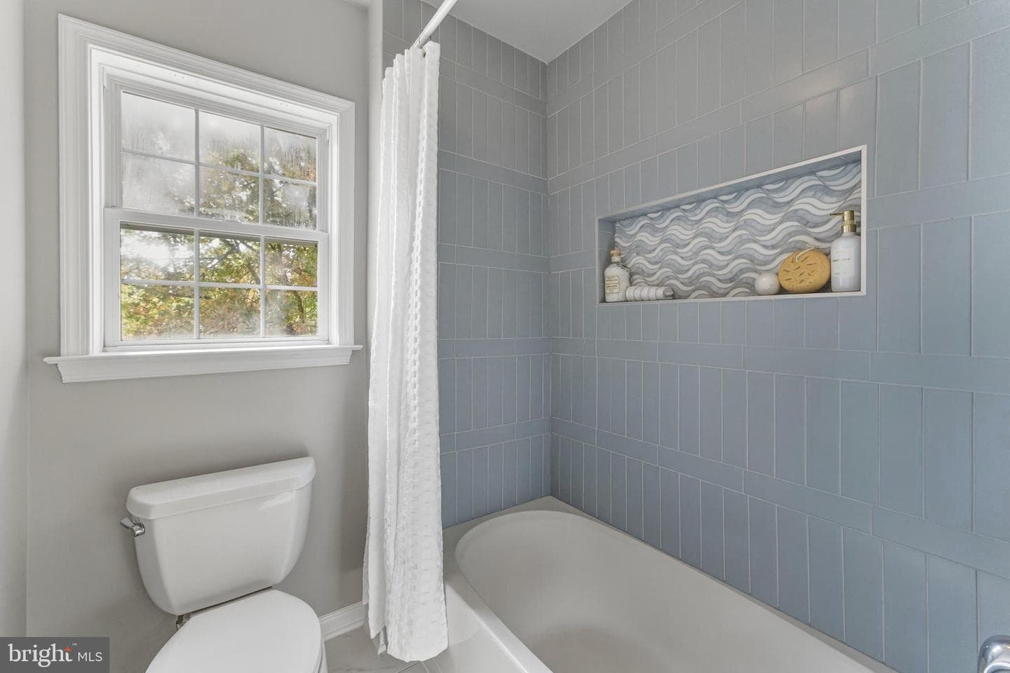 16830 Tidewater Court photo 16