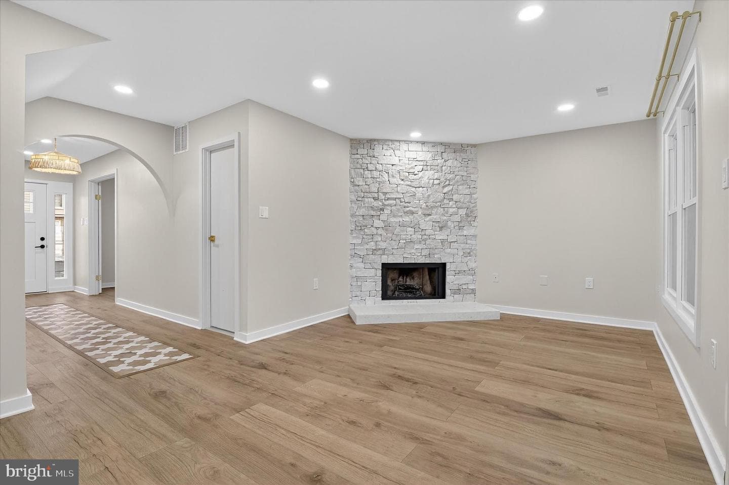 10502 Oronoco Lane photo 13