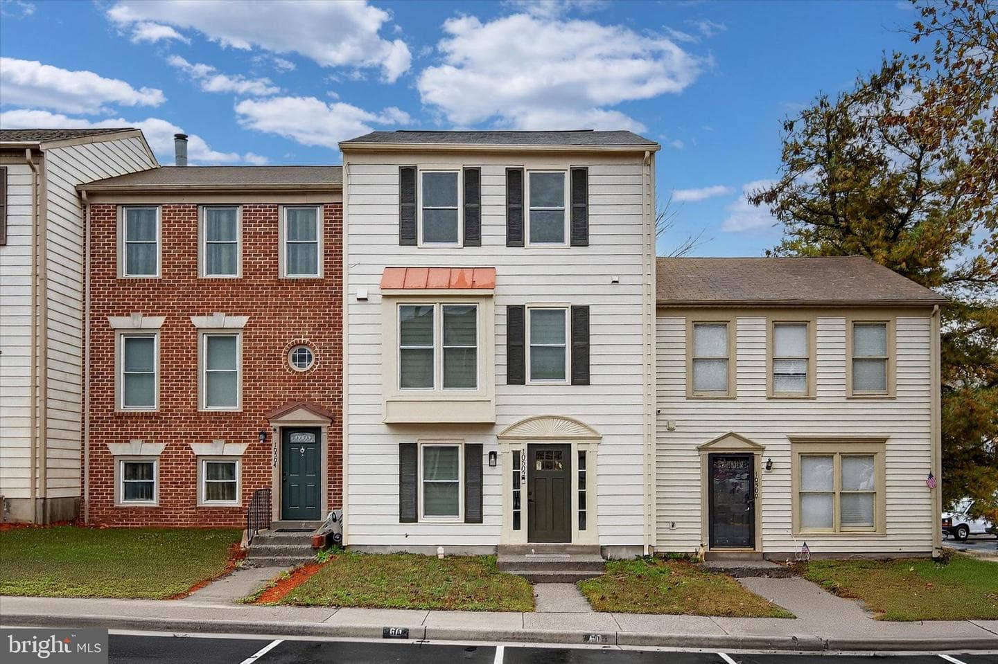 10502 Oronoco Lane photo 2