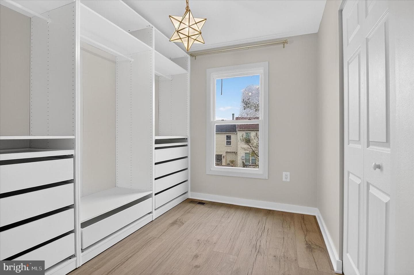 10502 Oronoco Lane photo 29