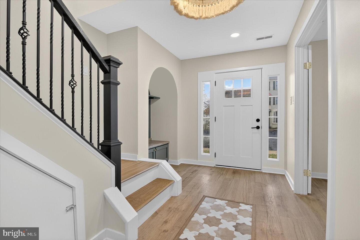 10502 Oronoco Lane photo 5