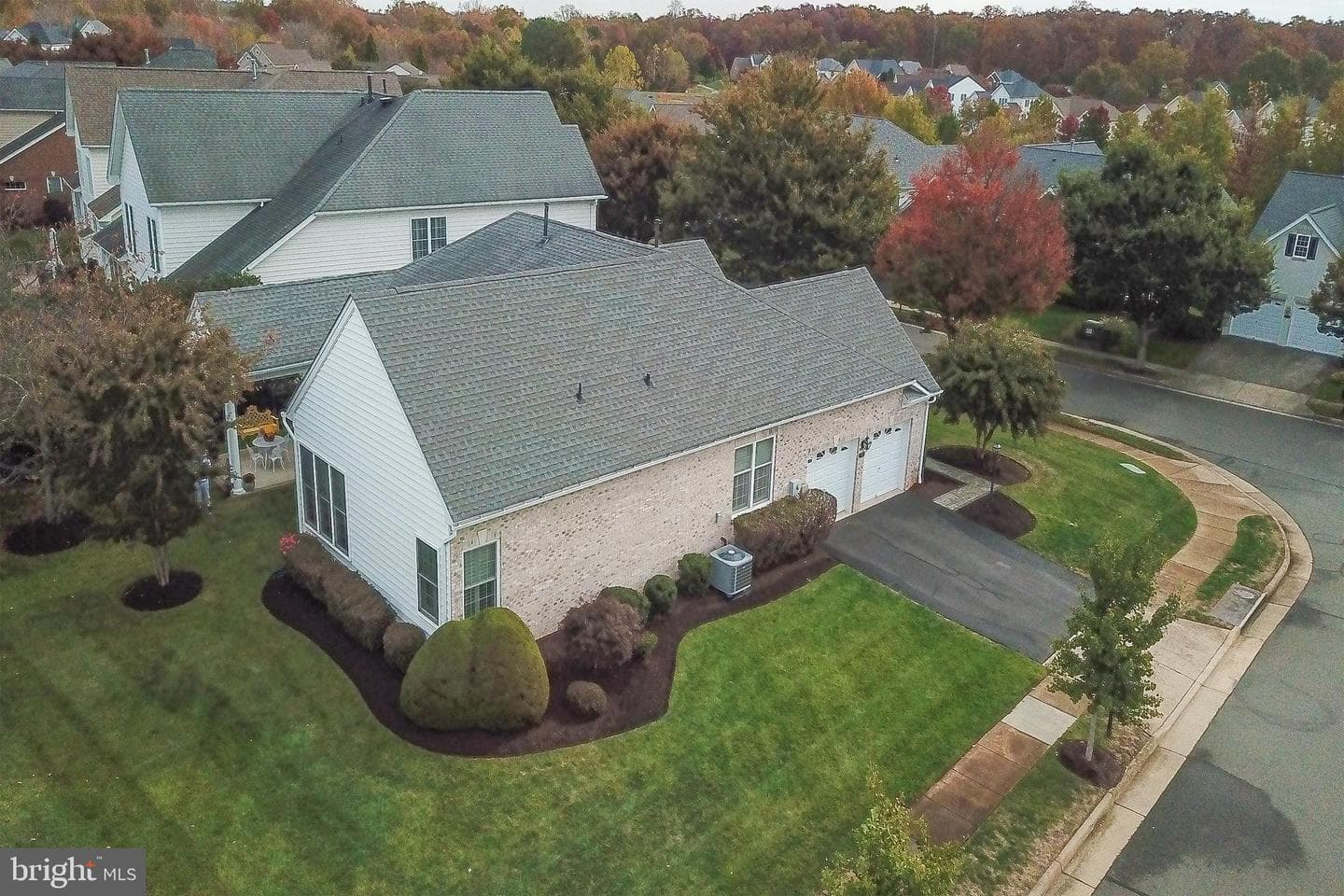 5243 Canyon Creek Way photo 2