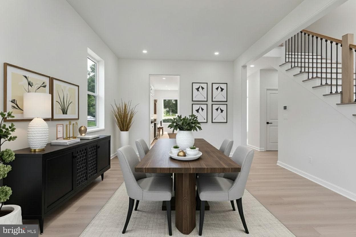 8111 Oak Street photo 20