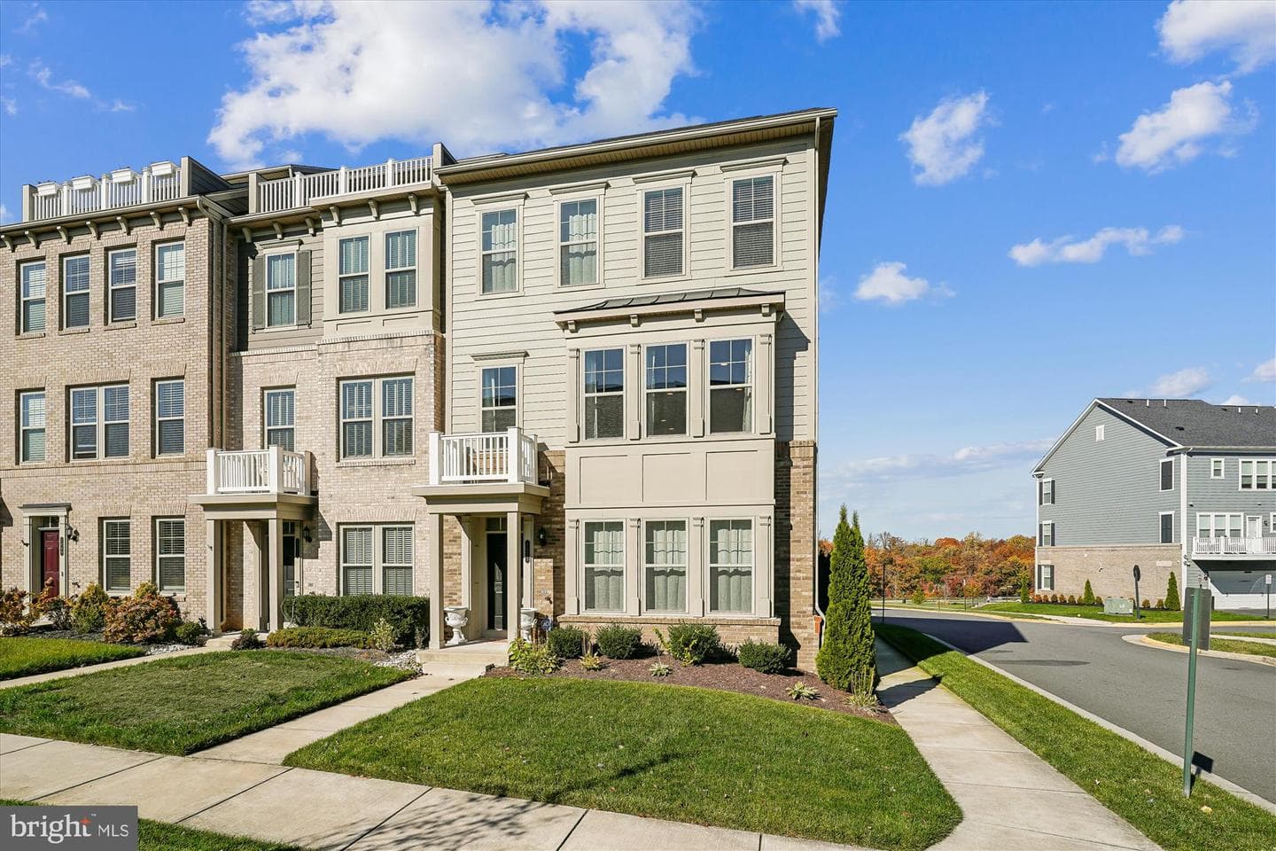 2073 Alder Lane photo 1