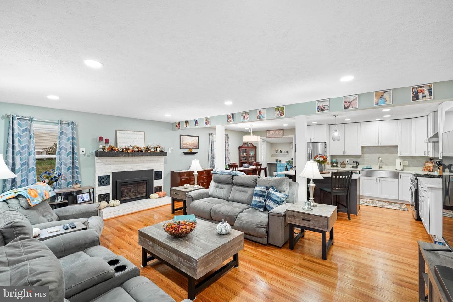 10012 Ellis Road photo 16