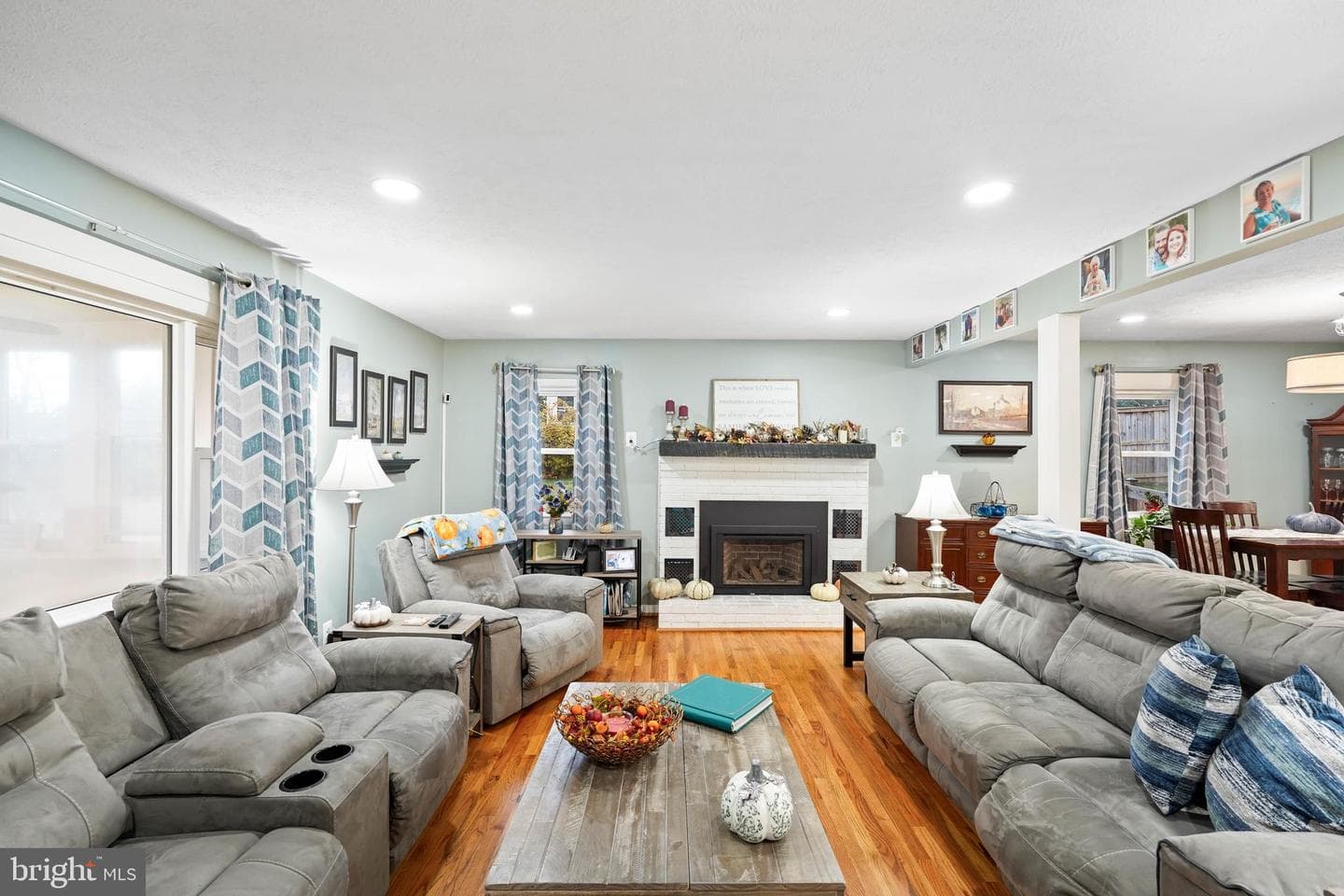 10012 Ellis Road photo 18
