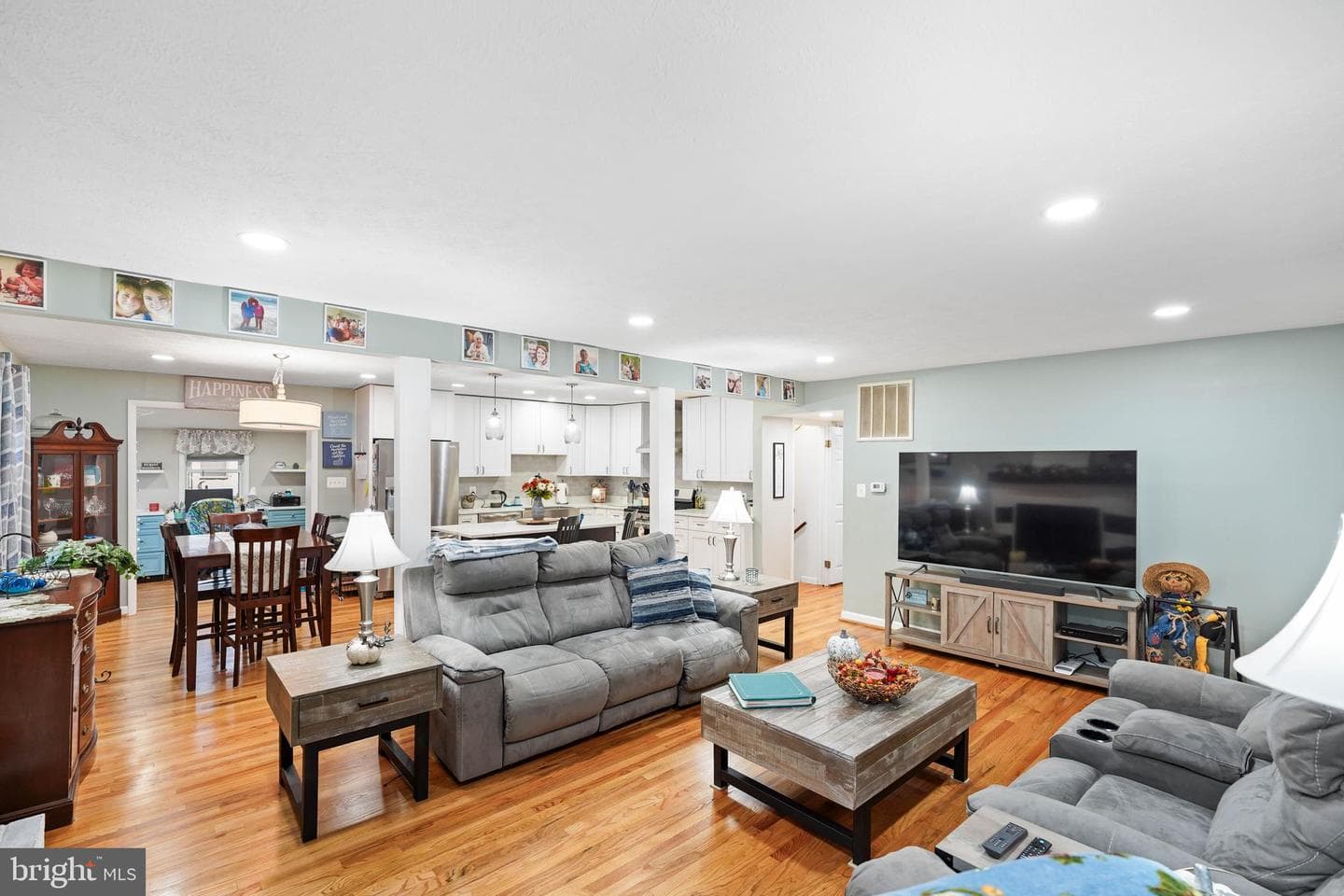 10012 Ellis Road photo 19