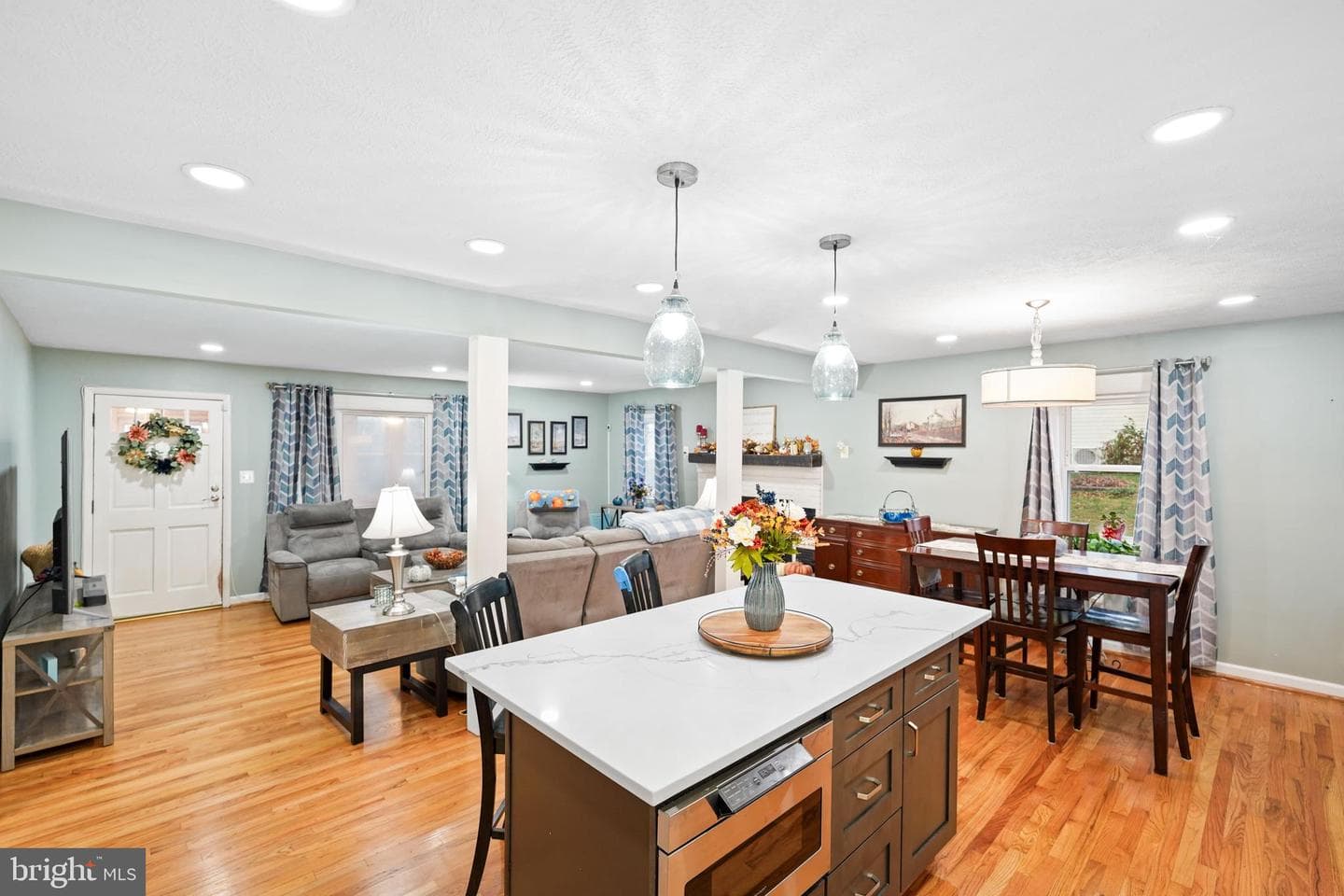 10012 Ellis Road photo 22