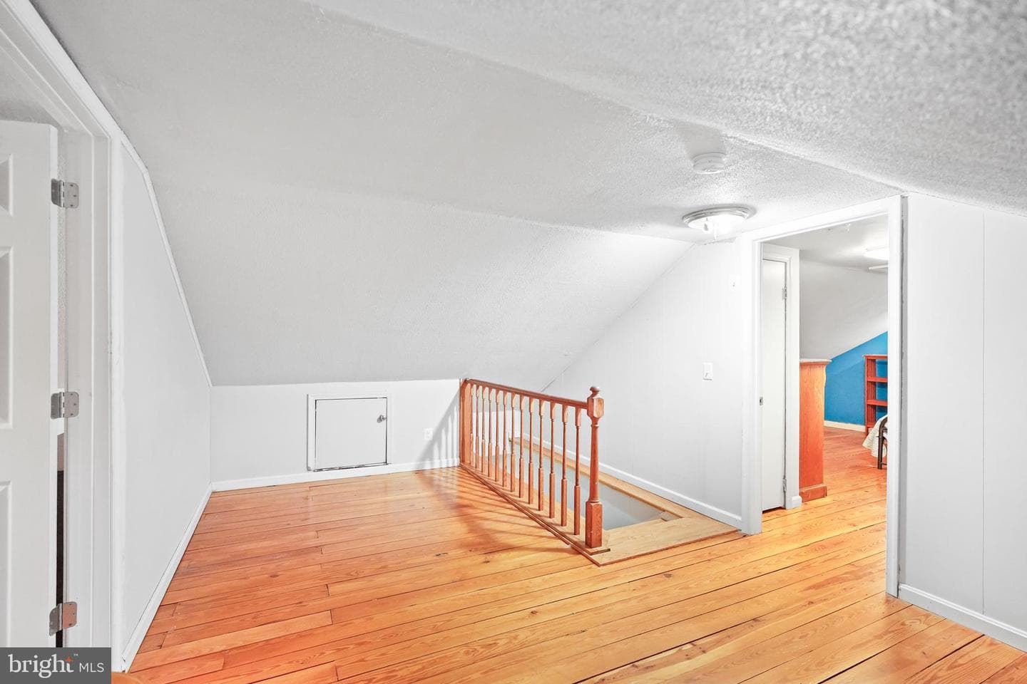 10012 Ellis Road photo 42