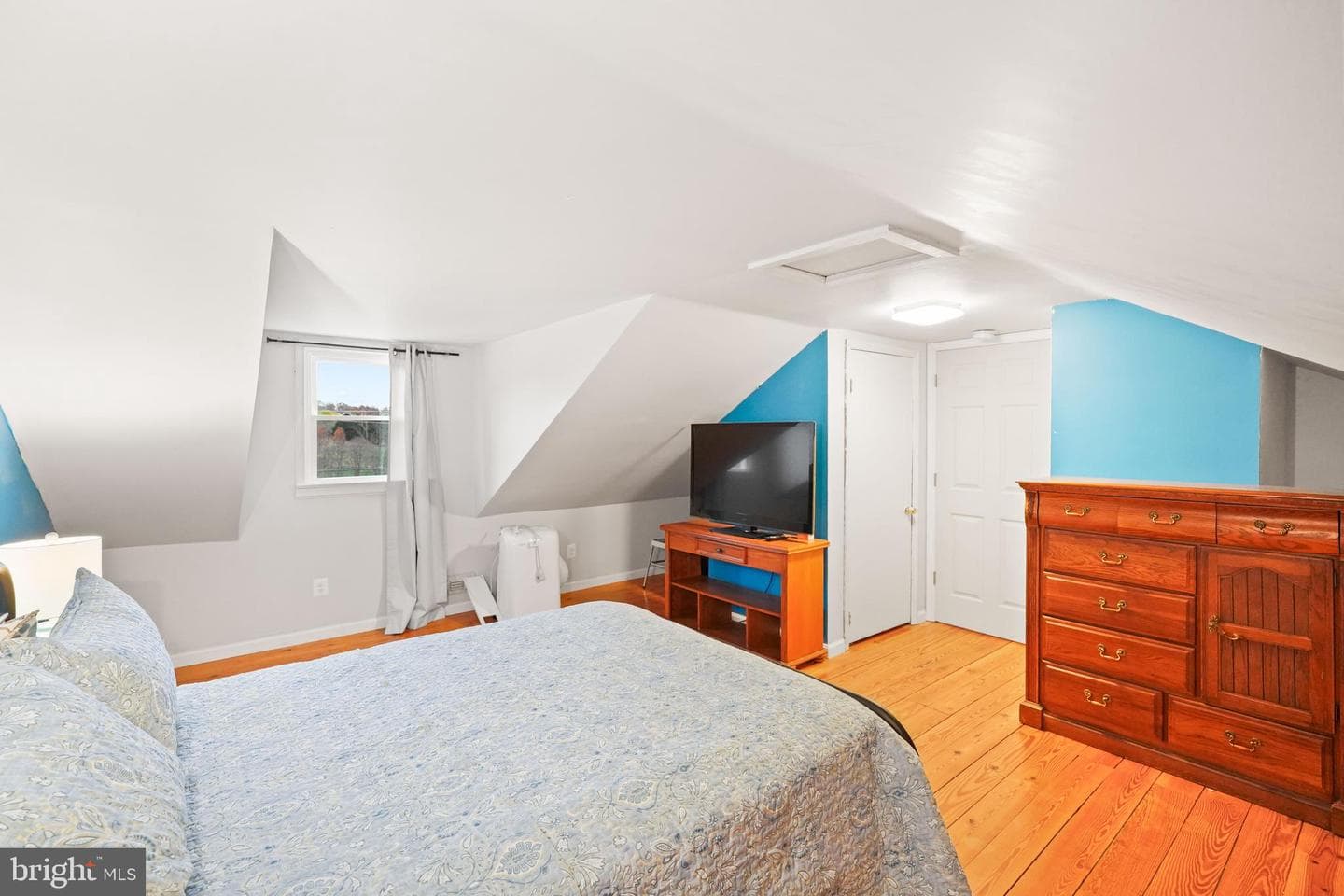 10012 Ellis Road photo 45