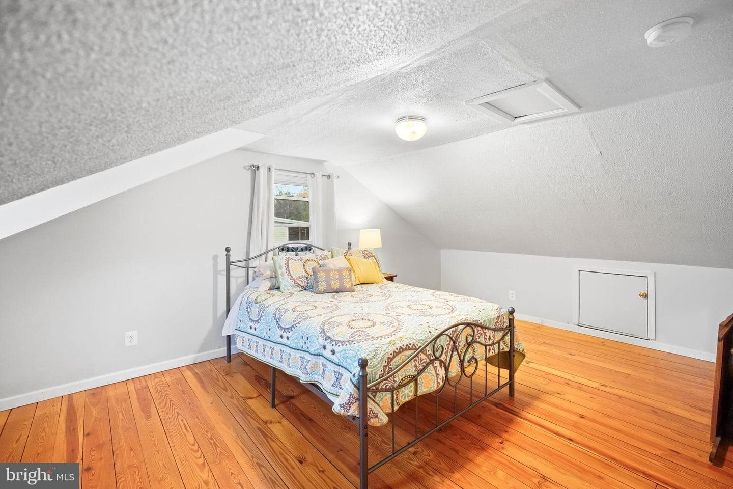 10012 Ellis Road photo 47
