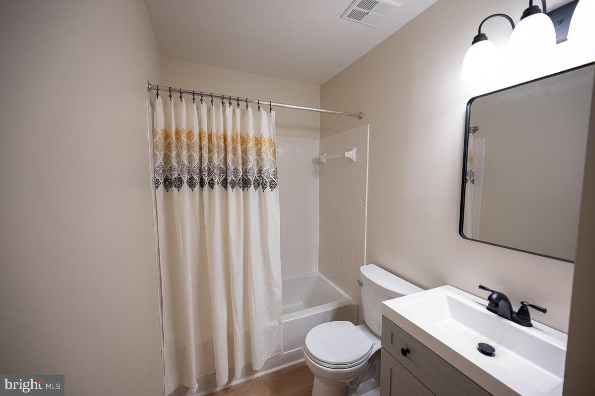 4703 S Park Court photo 36