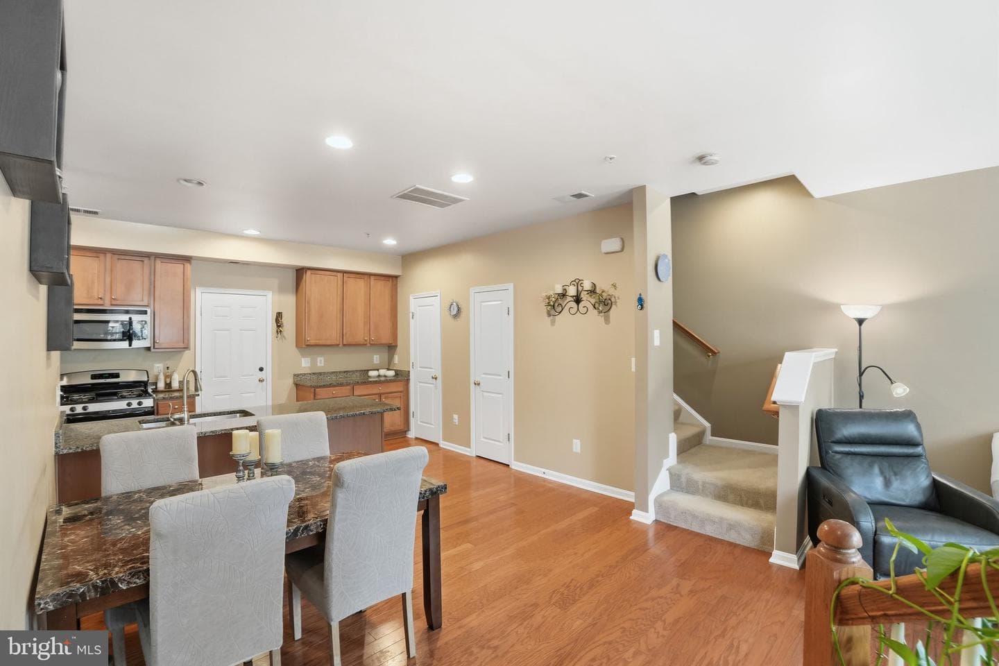 8013 Crescent Park Drive photo 11