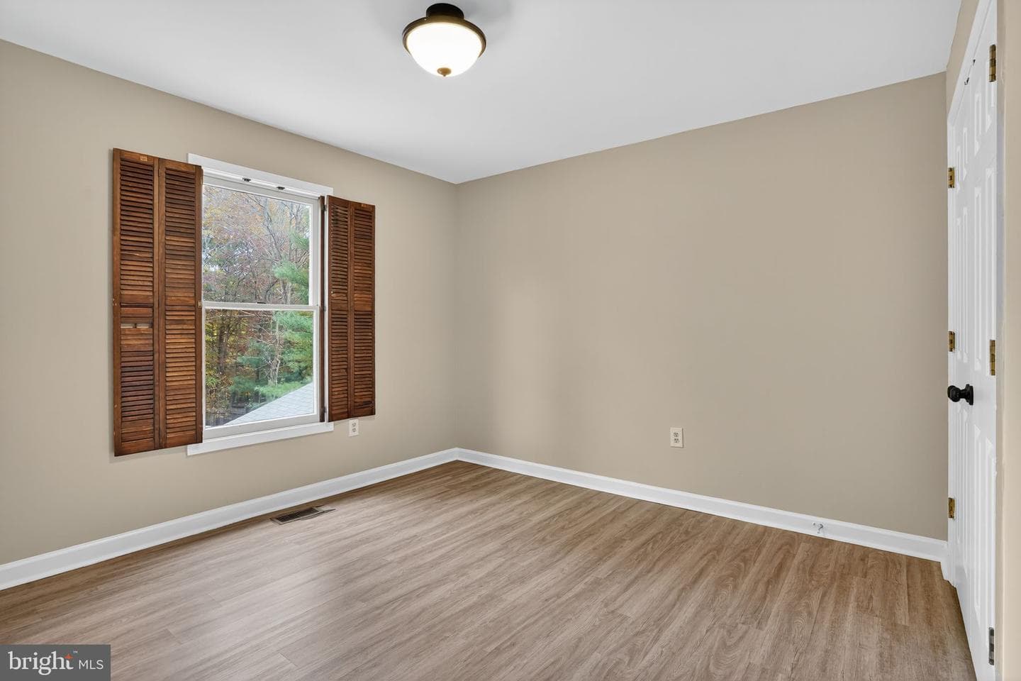 6171 Hemlock Court photo 36