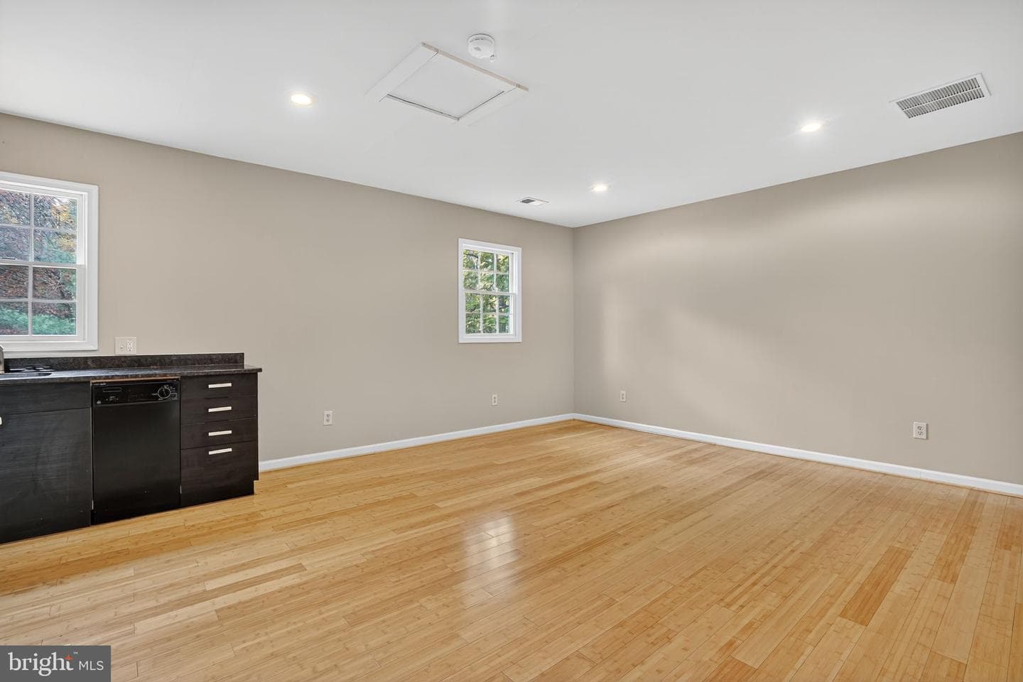 6171 Hemlock Court photo 40