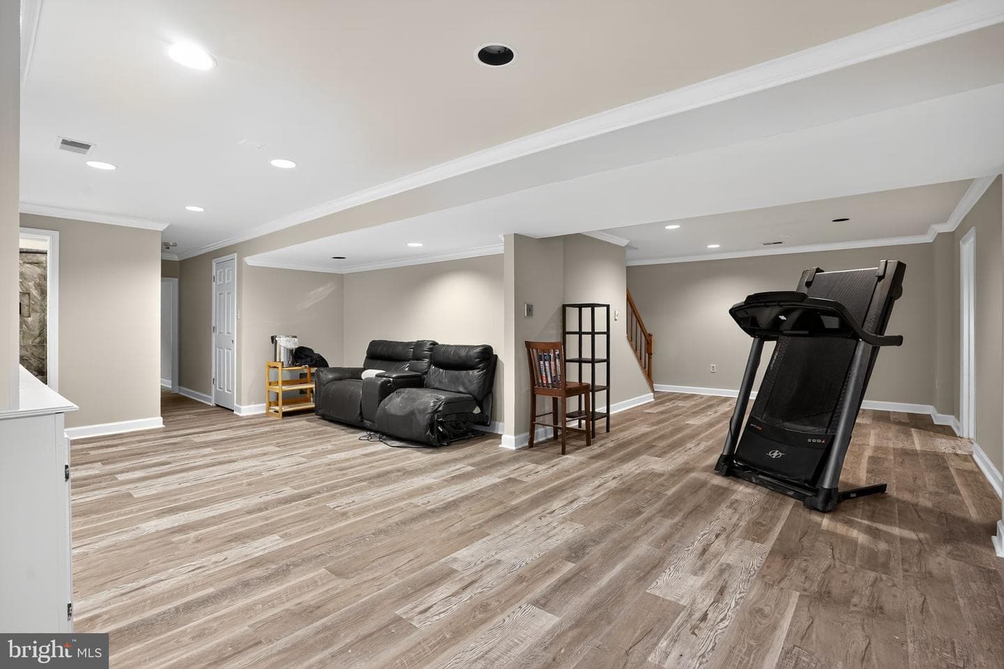 6171 Hemlock Court photo 47