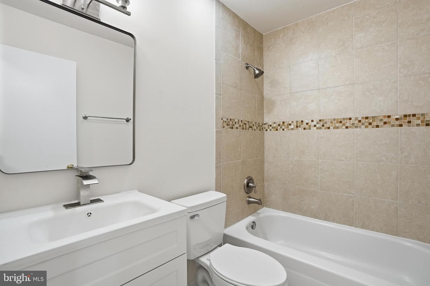 14753 Tamarack Place photo 28