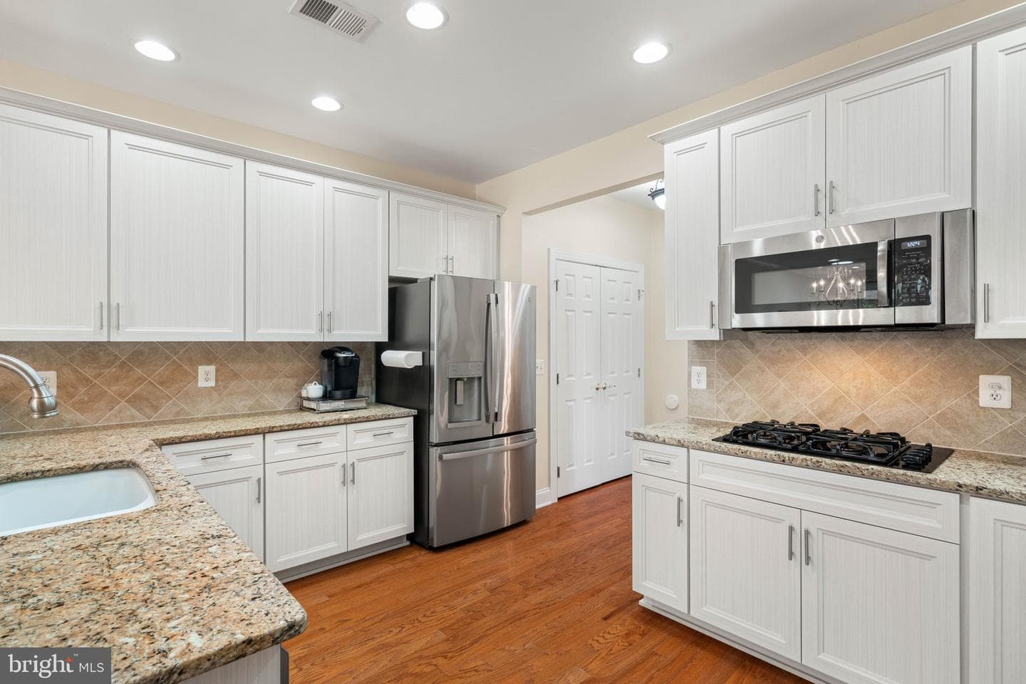 5484 Rodriquez Lane photo 16