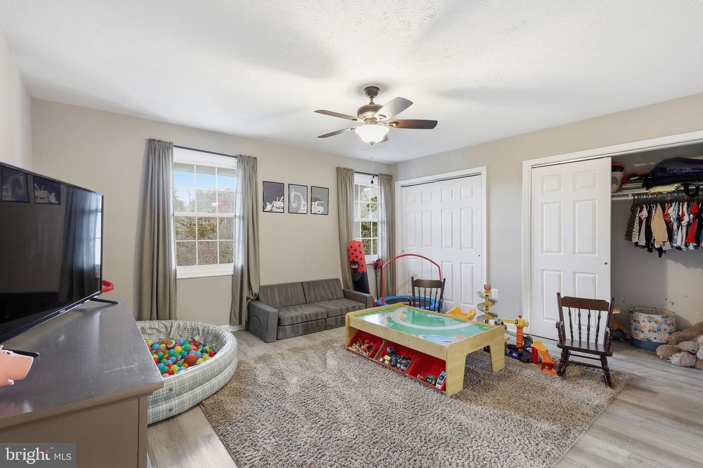 6047 Greenway Court photo 17