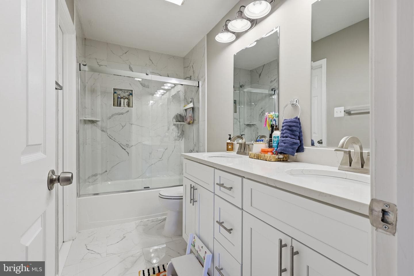 6047 Greenway Court photo 21