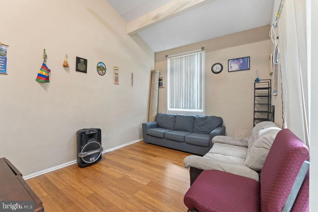 10805 Violet Court photo 9