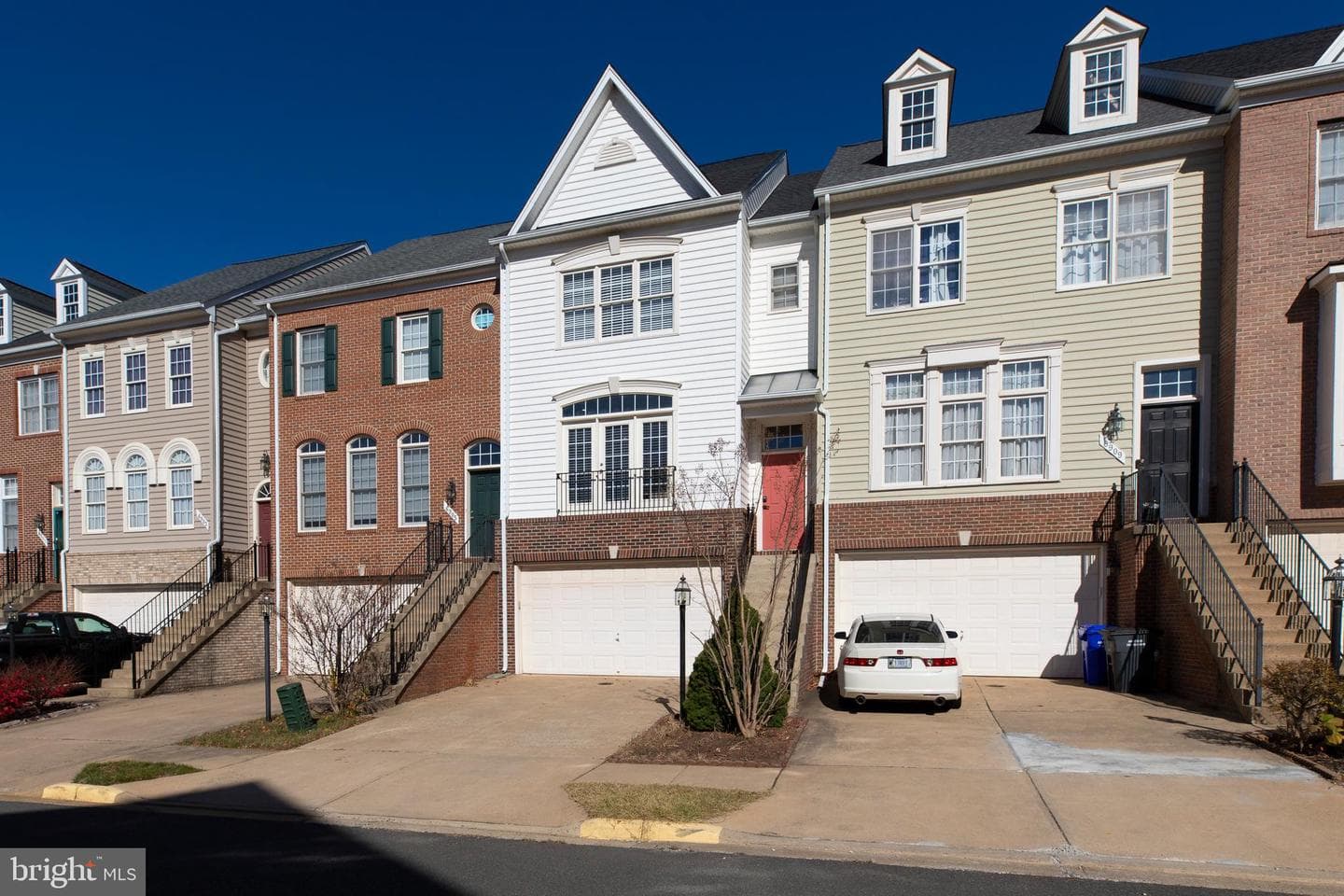 6907 Stanwick Square photo 2