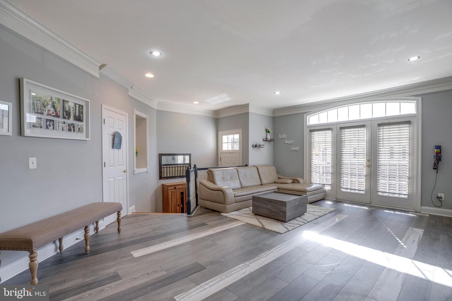 6907 Stanwick Square photo 4