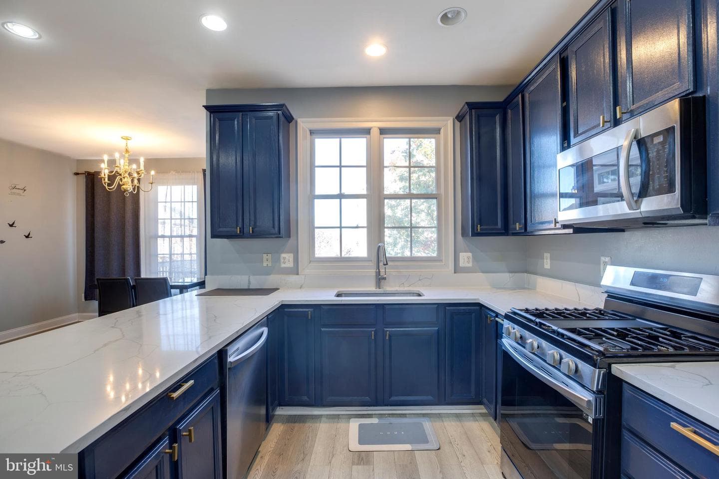 6907 Stanwick Square photo 7