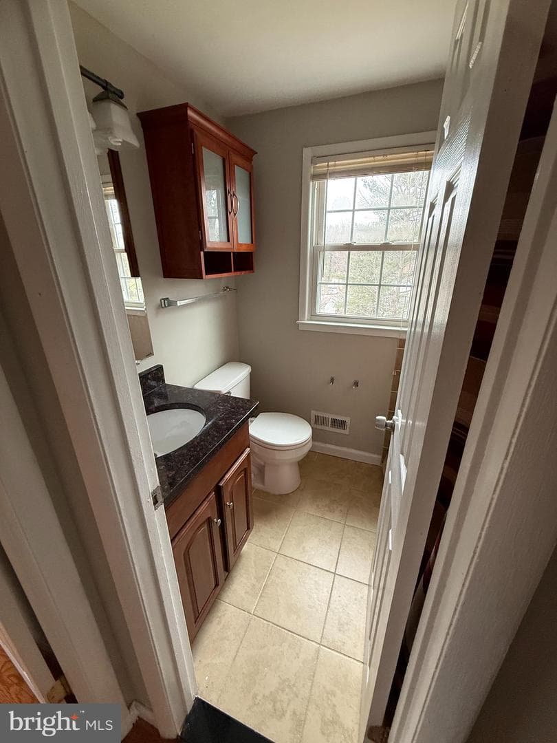 4542 Kingston Road photo 8