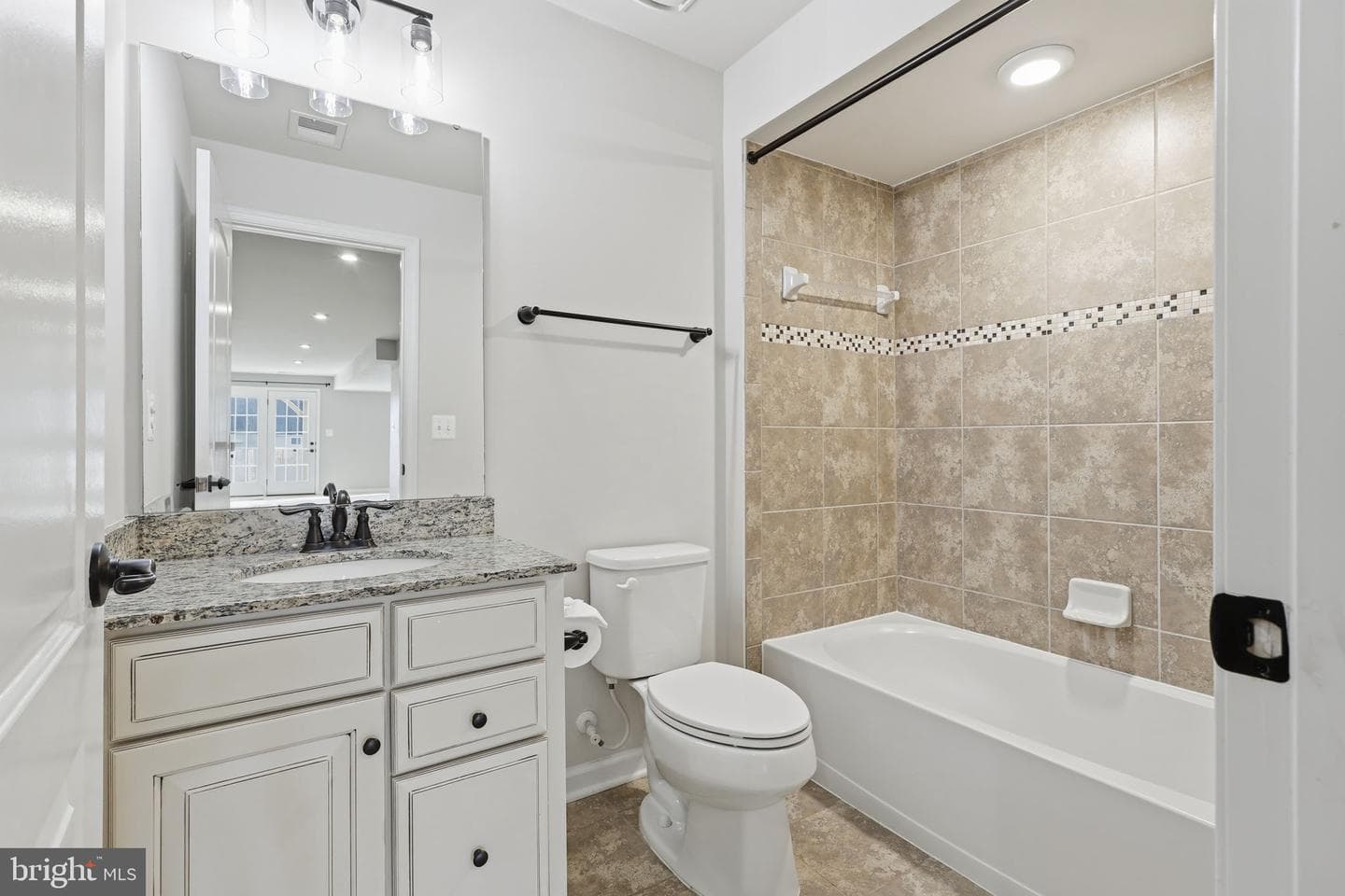 18052 Red Mulberry Road photo 32