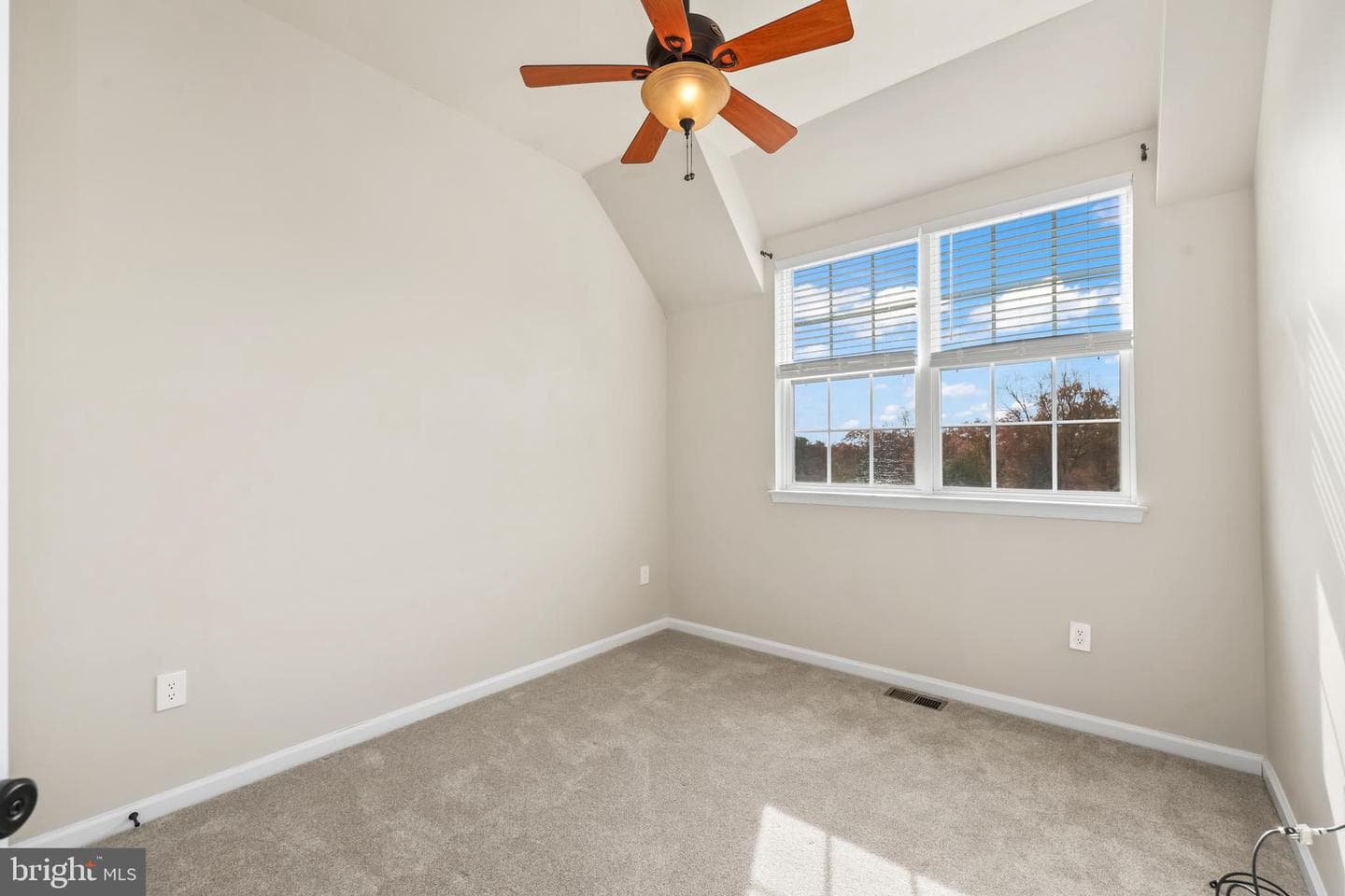 7096 Little Thames Drive photo 34