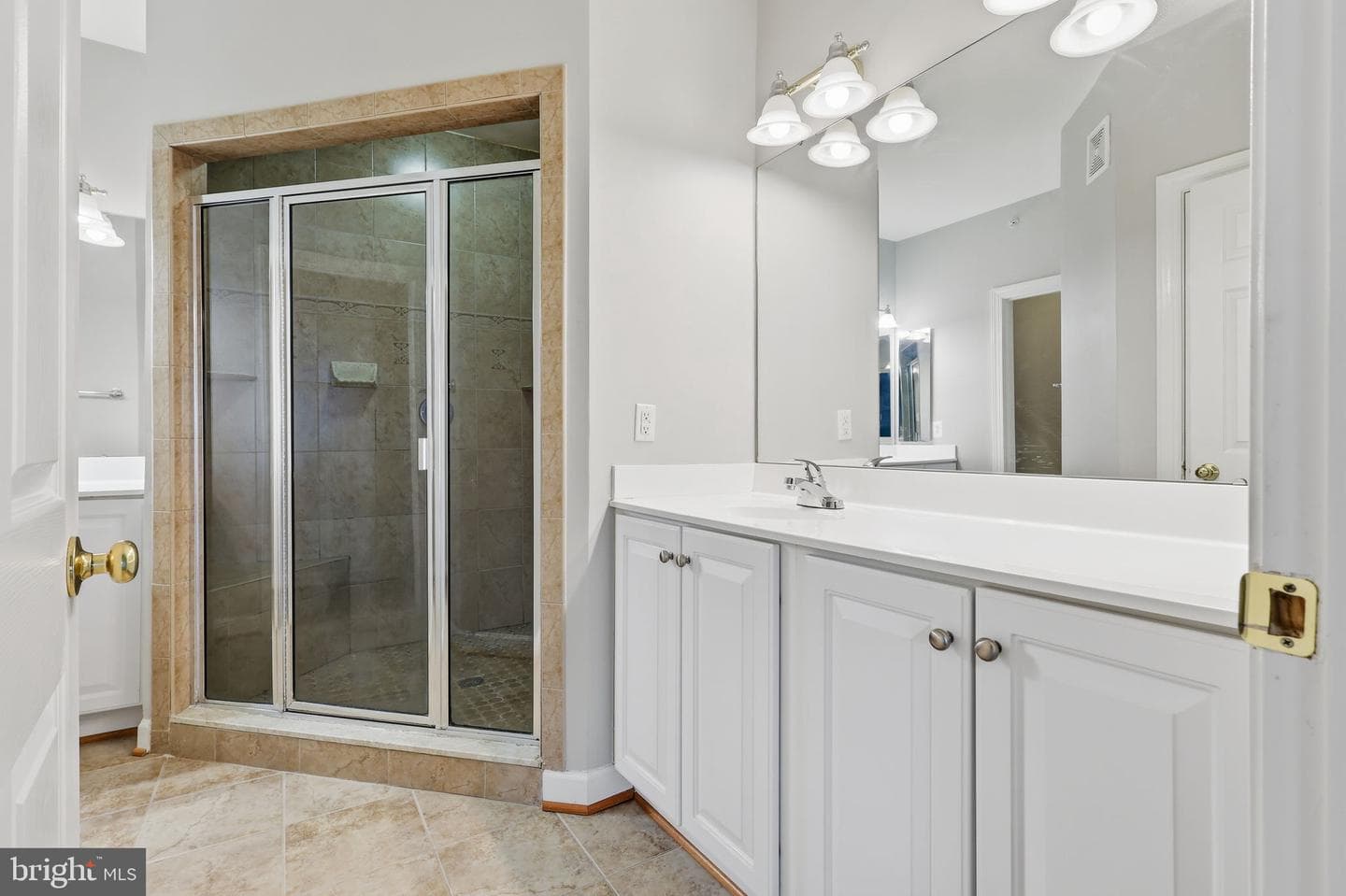 2488 Eastbourne Drive #313 photo 24