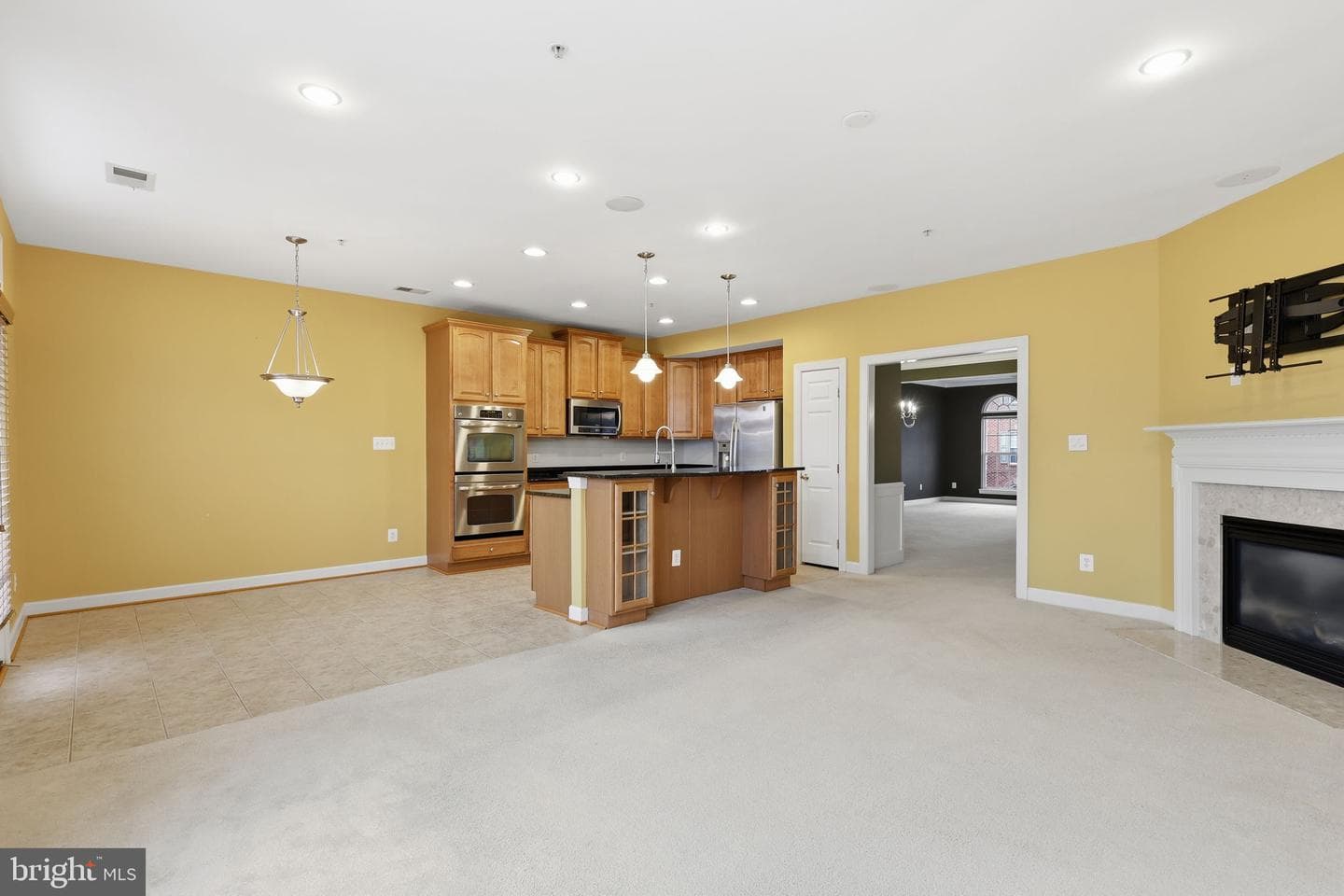 2488 Eastbourne Drive #313 photo 6