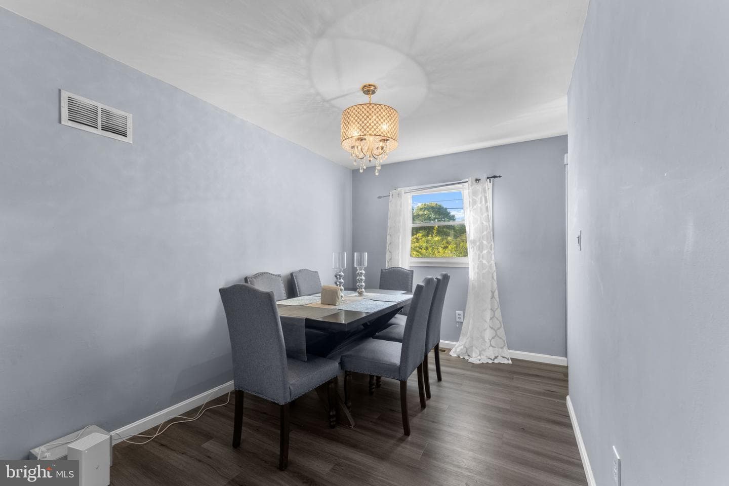 1407 Colchester Road photo 10