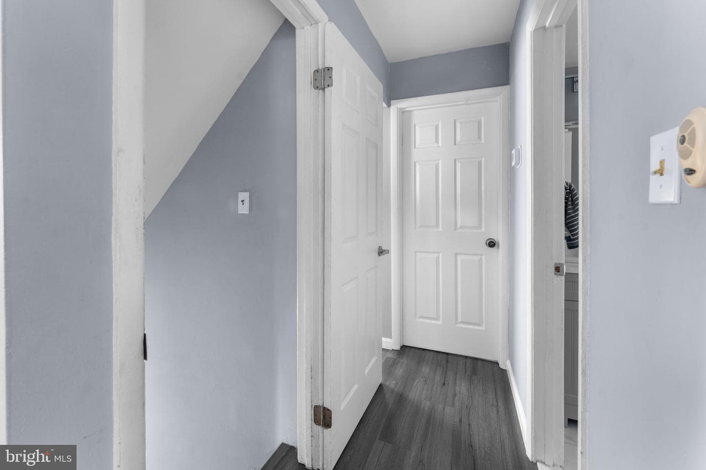 1407 Colchester Road photo 15