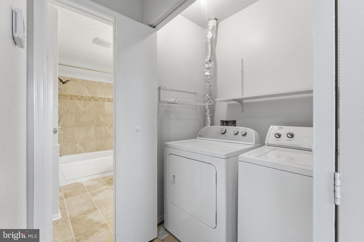 7498 Tangier Way photo 32