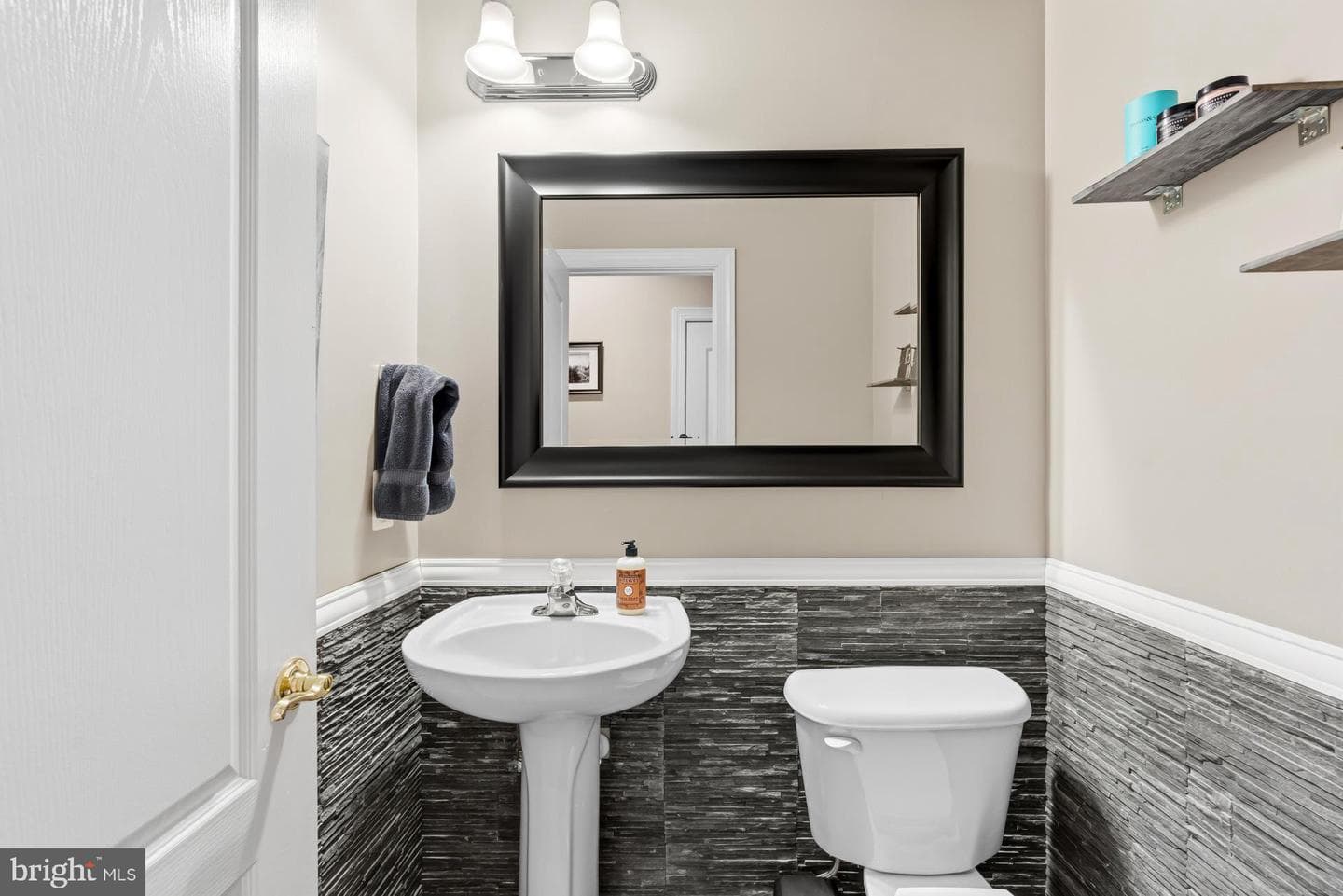 10423 Rifle Road photo 34